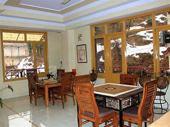 Una Comfort Nandini Hotel Dharamszala Kültér fotó